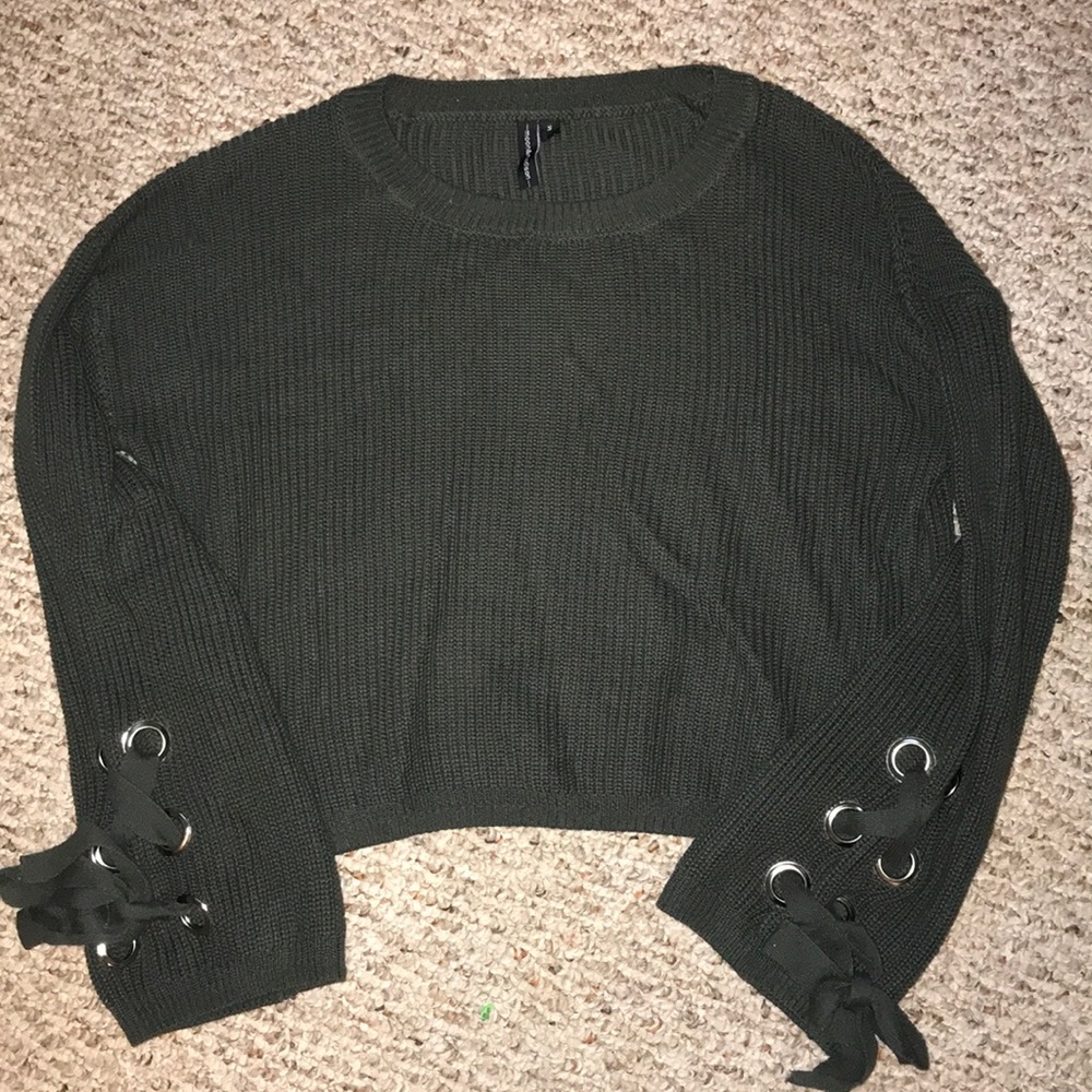 Cropped sweater
